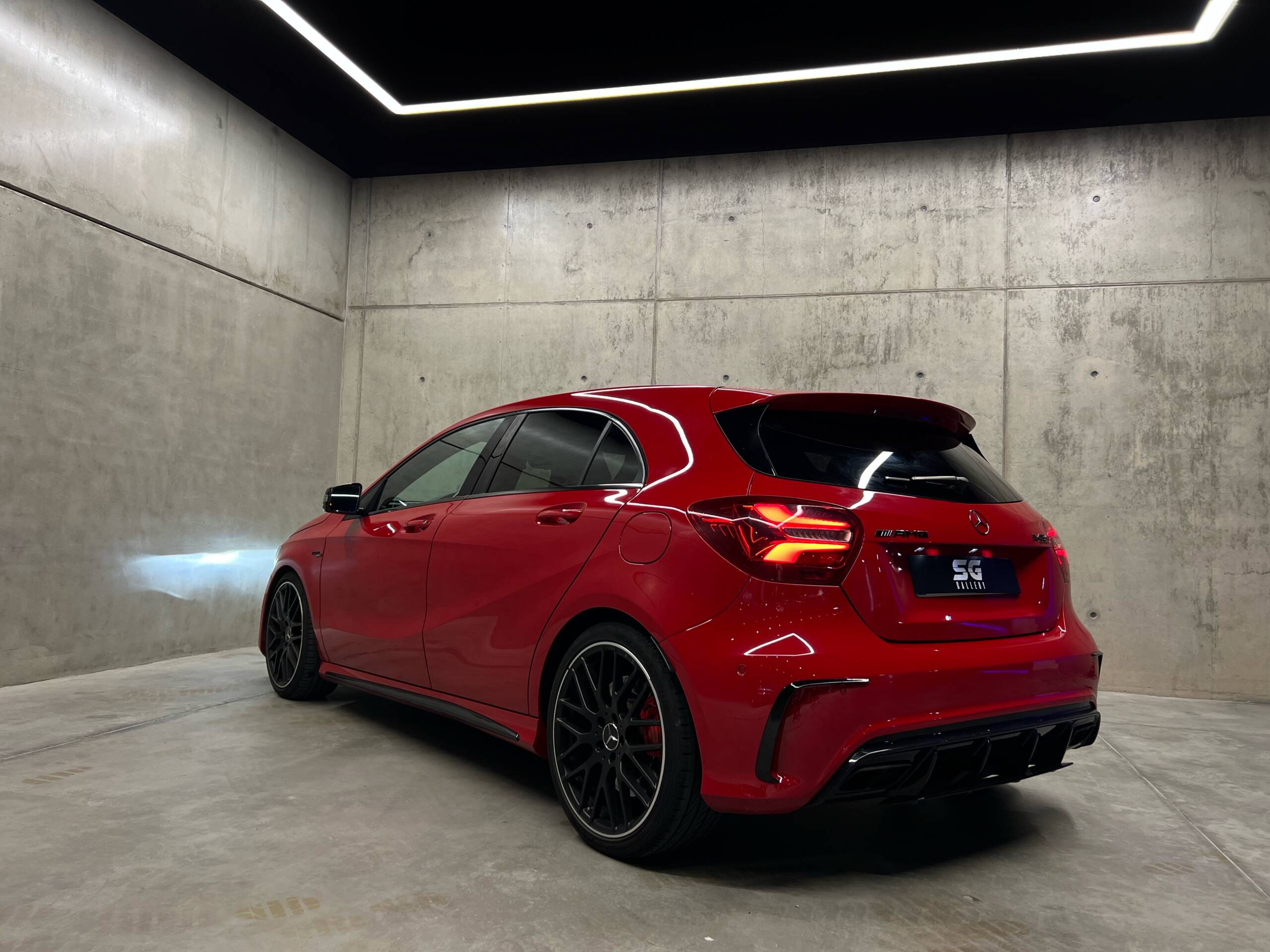 MERCEDES-BENZ A45 AMG 4Matic 381cv - Imagen 5
