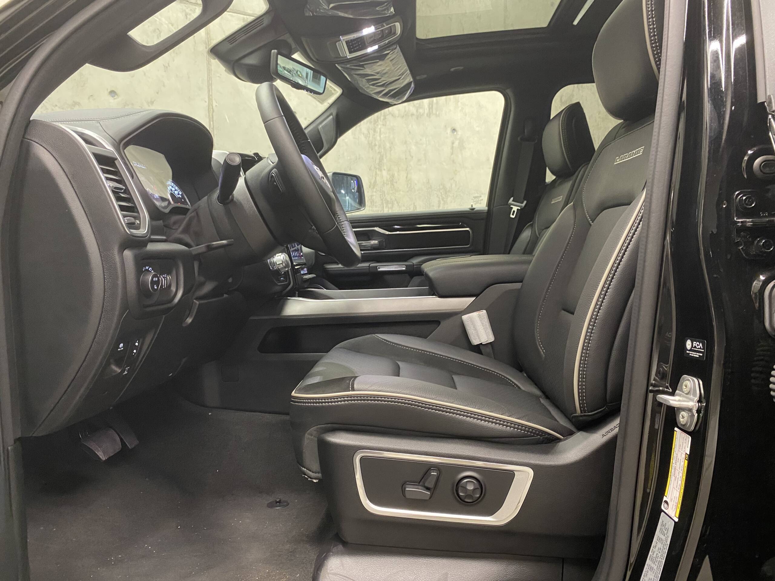 DODGE RAM 1500 LARAMIE 5.7 HEMI - Imagen 10