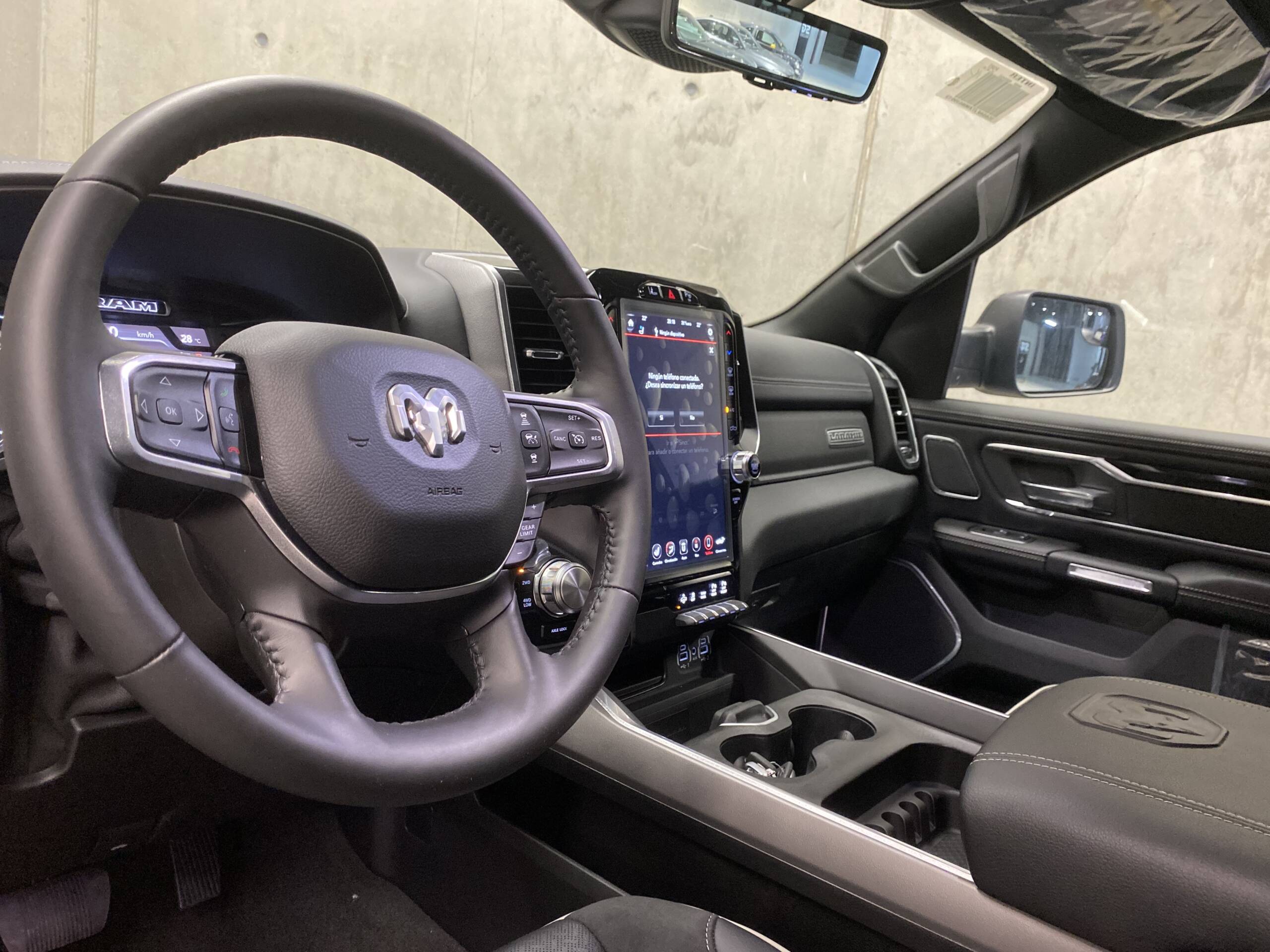 DODGE RAM 1500 LARAMIE 5.7 HEMI - Imagen 13