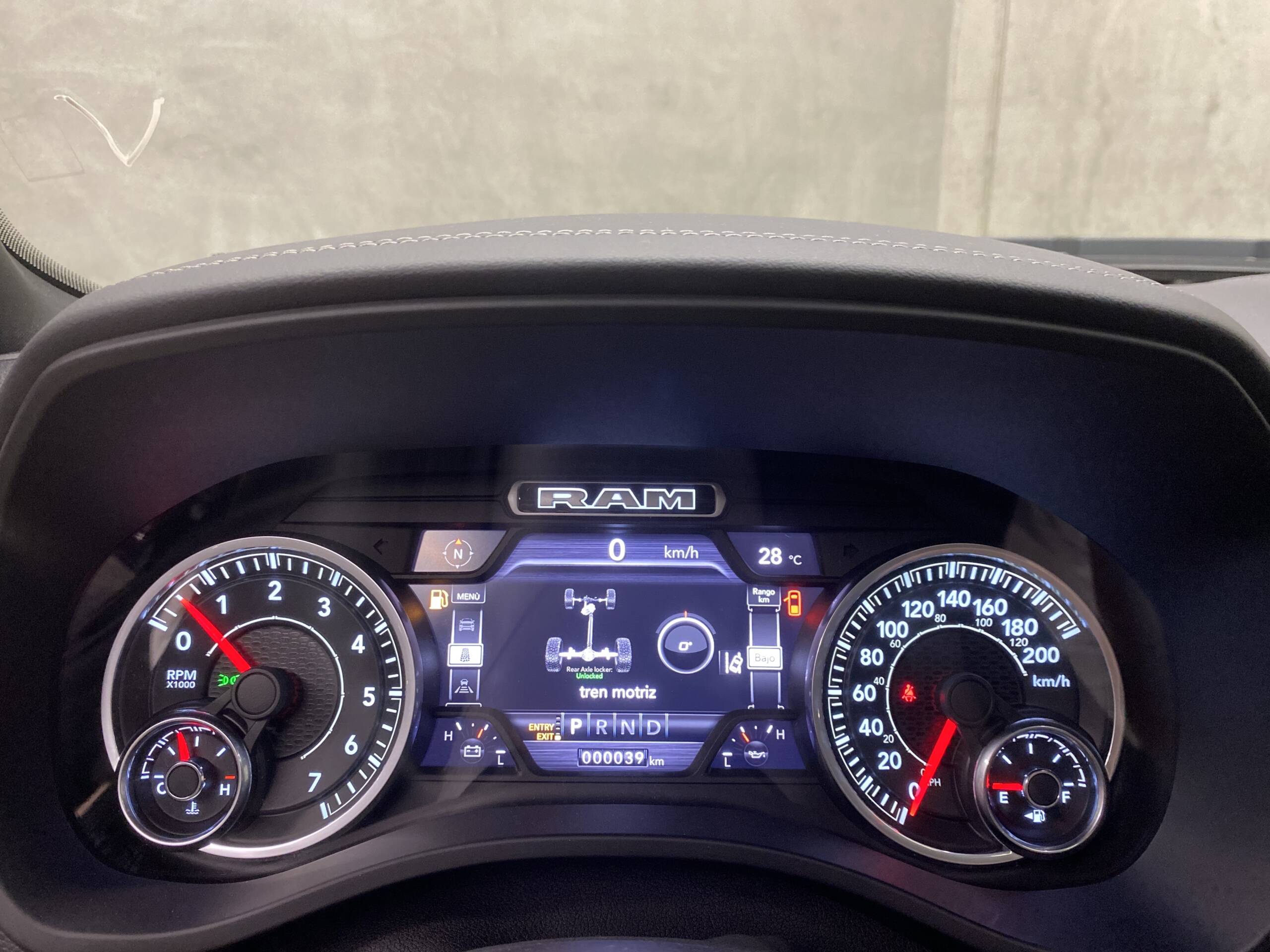 DODGE RAM 1500 LARAMIE 5.7 HEMI - Imagen 14