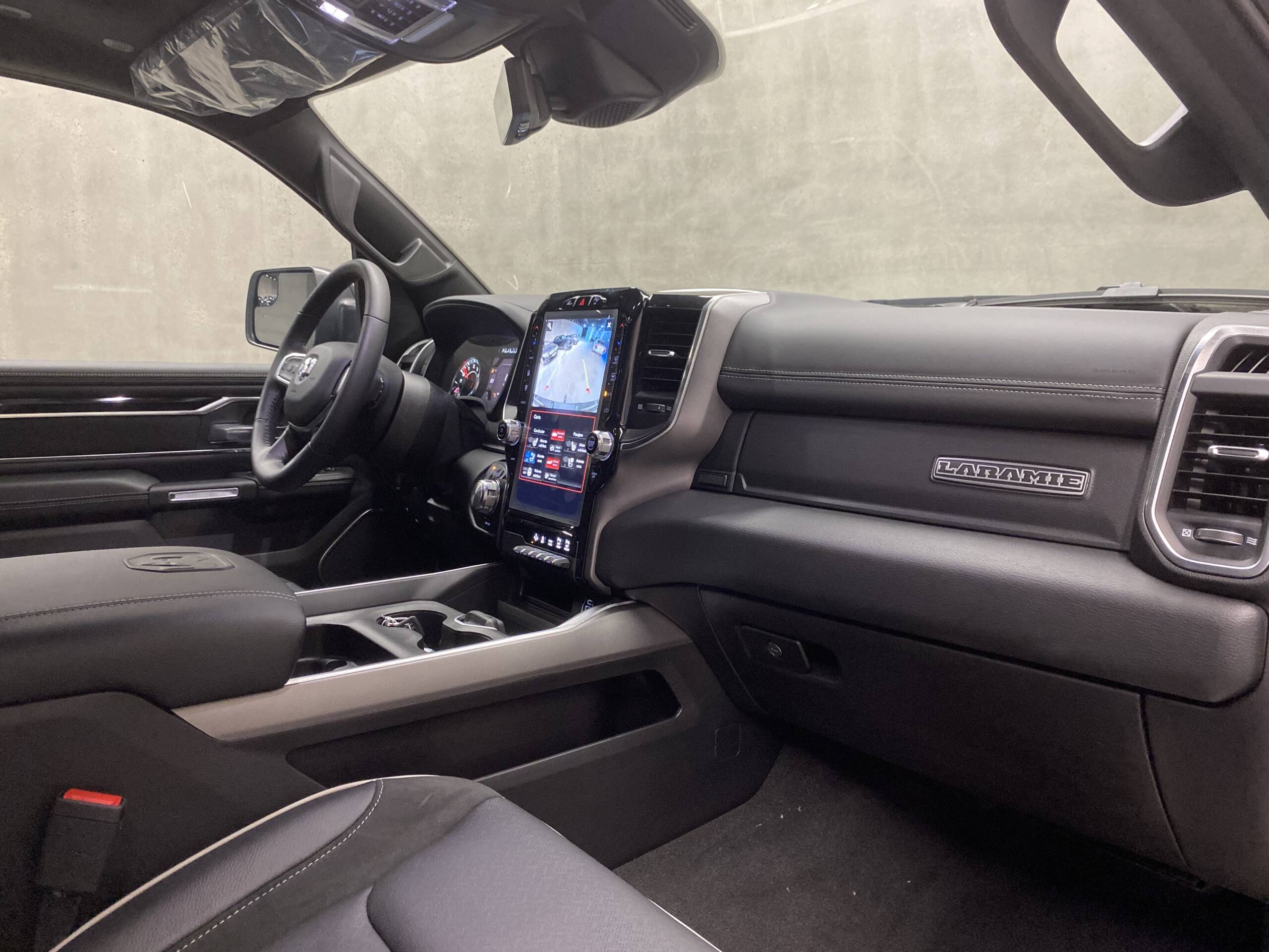 DODGE RAM 1500 LARAMIE 5.7 HEMI - Imagen 18