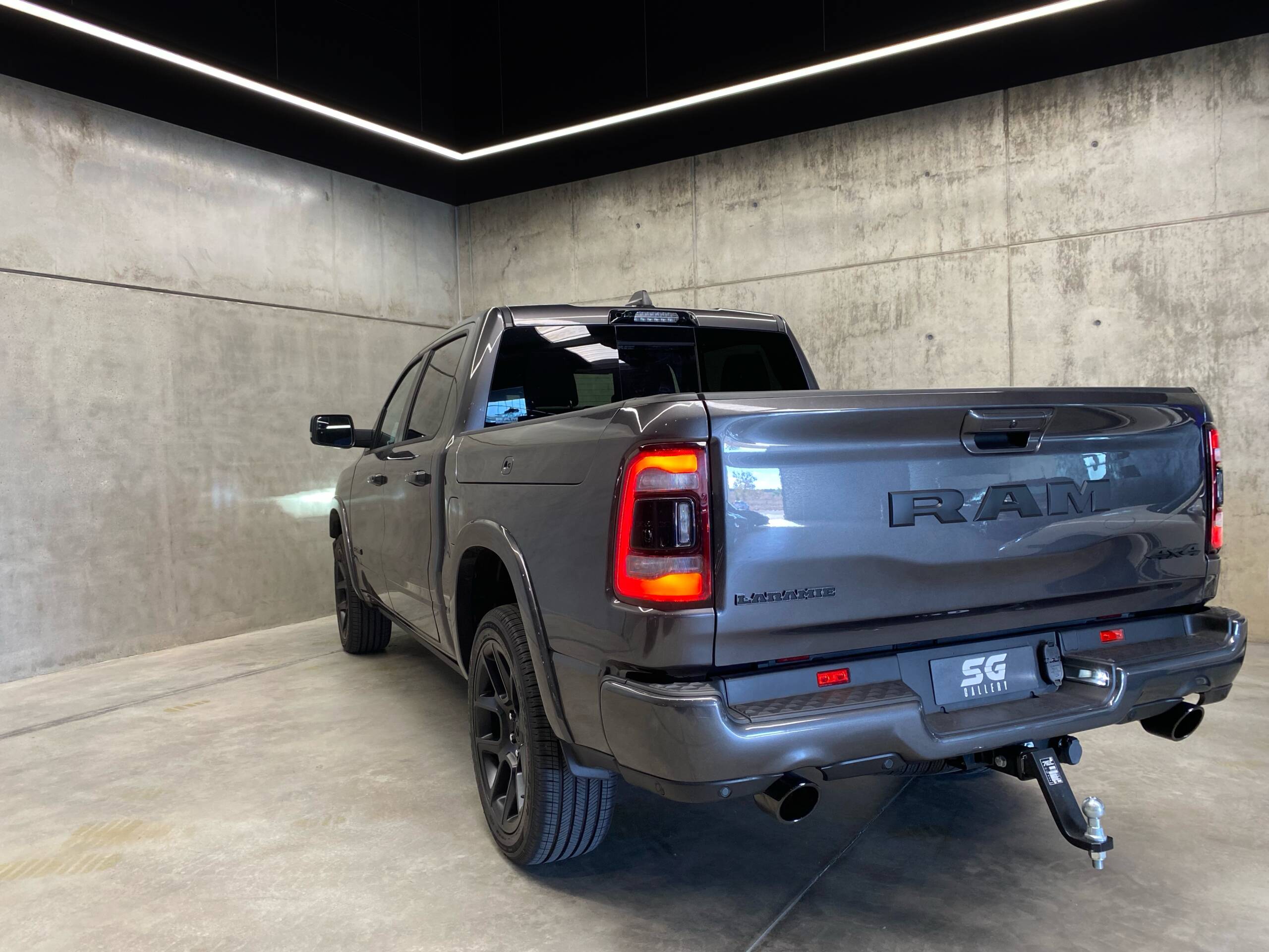 DODGE RAM 1500 LARAMIE 5.7 HEMI - Imagen 6