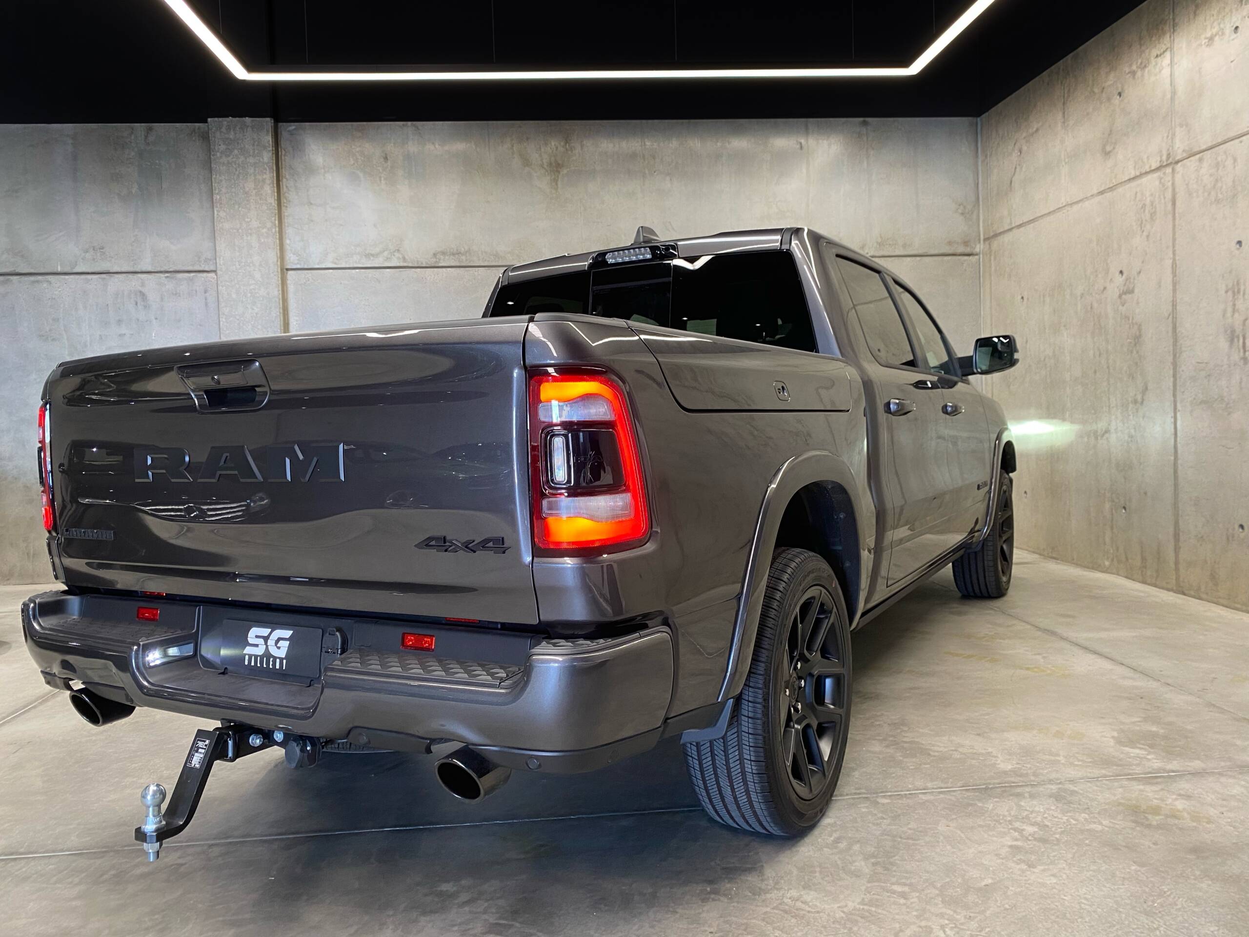 DODGE RAM 1500 LARAMIE 5.7 HEMI - Imagen 11
