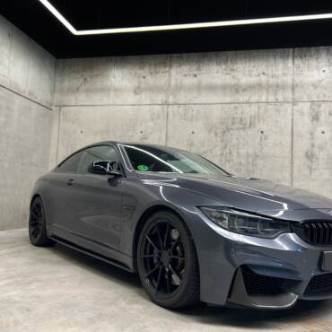BMW M4 DKG M PERFORMANCE
