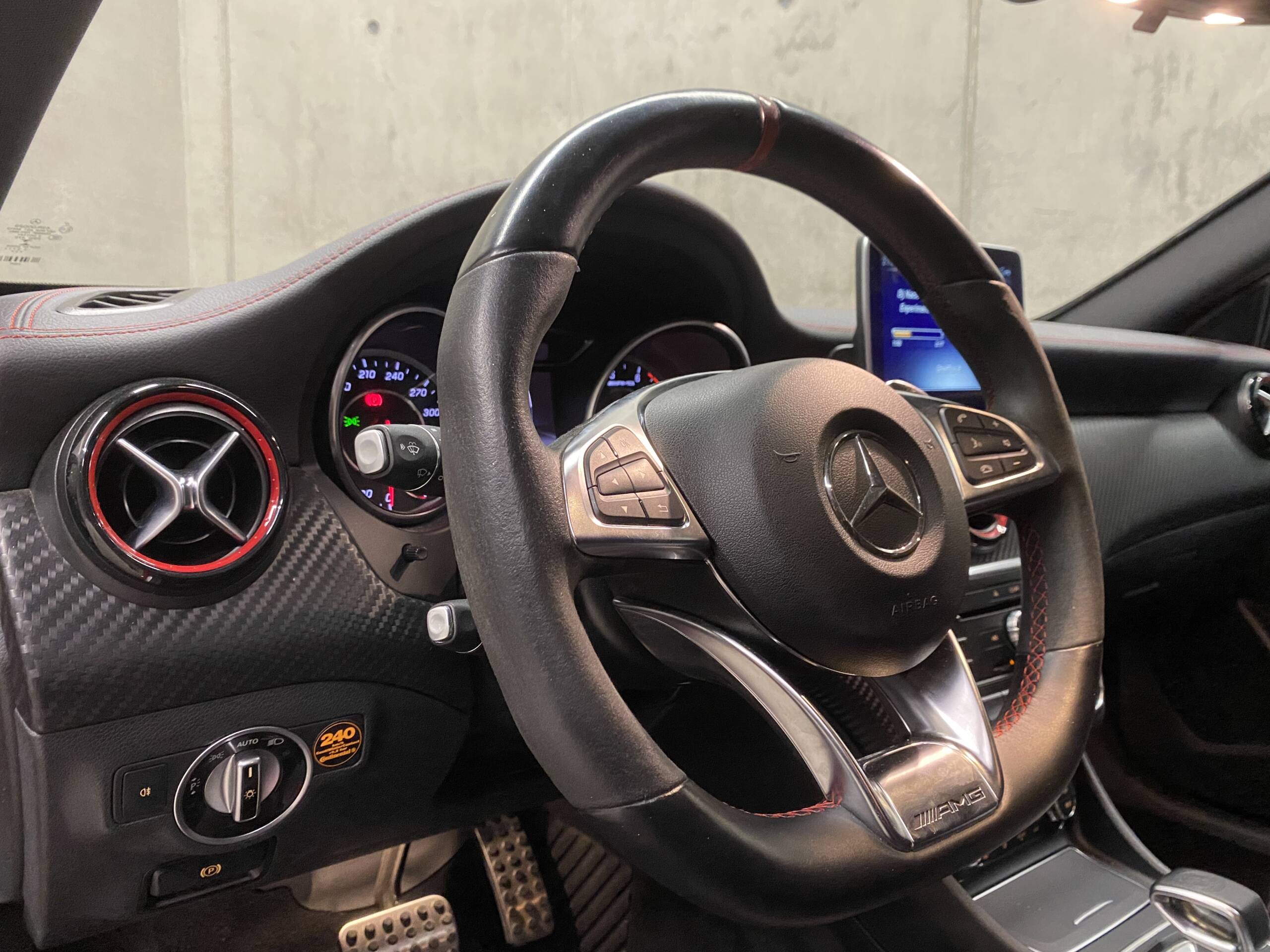 MERCEDES-BENZ A45 AMG 4Matic 381cv - Imagen 8