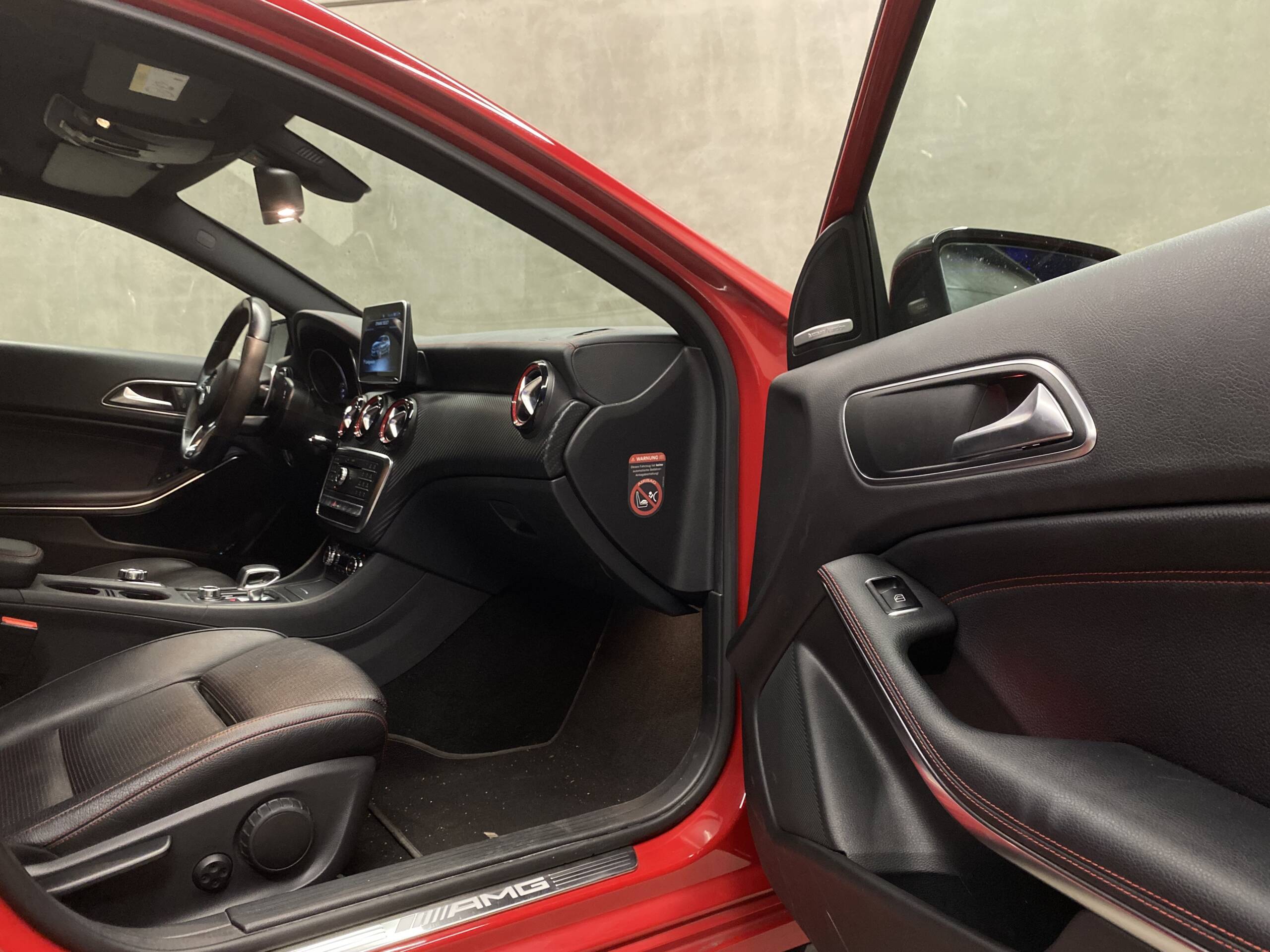 MERCEDES-BENZ A45 AMG 4Matic 381cv - Imagen 13
