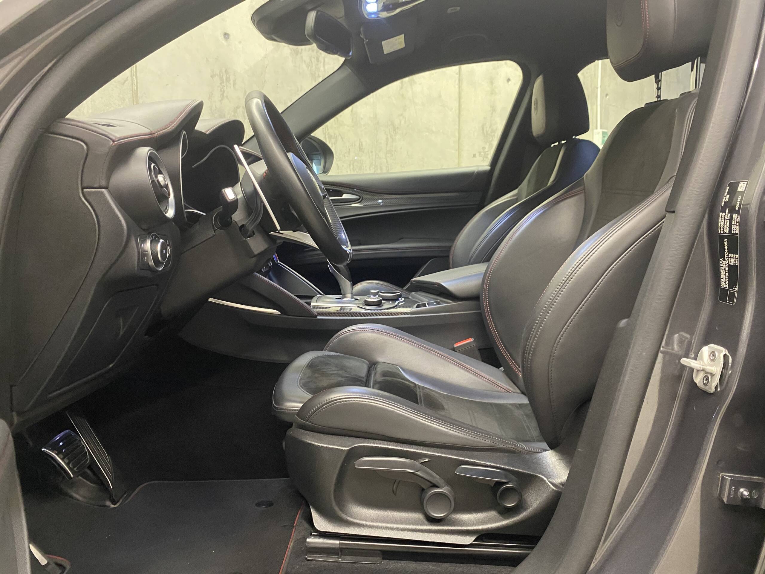 ALFA ROMEO STELVIO QV 510CV - Imagen 13