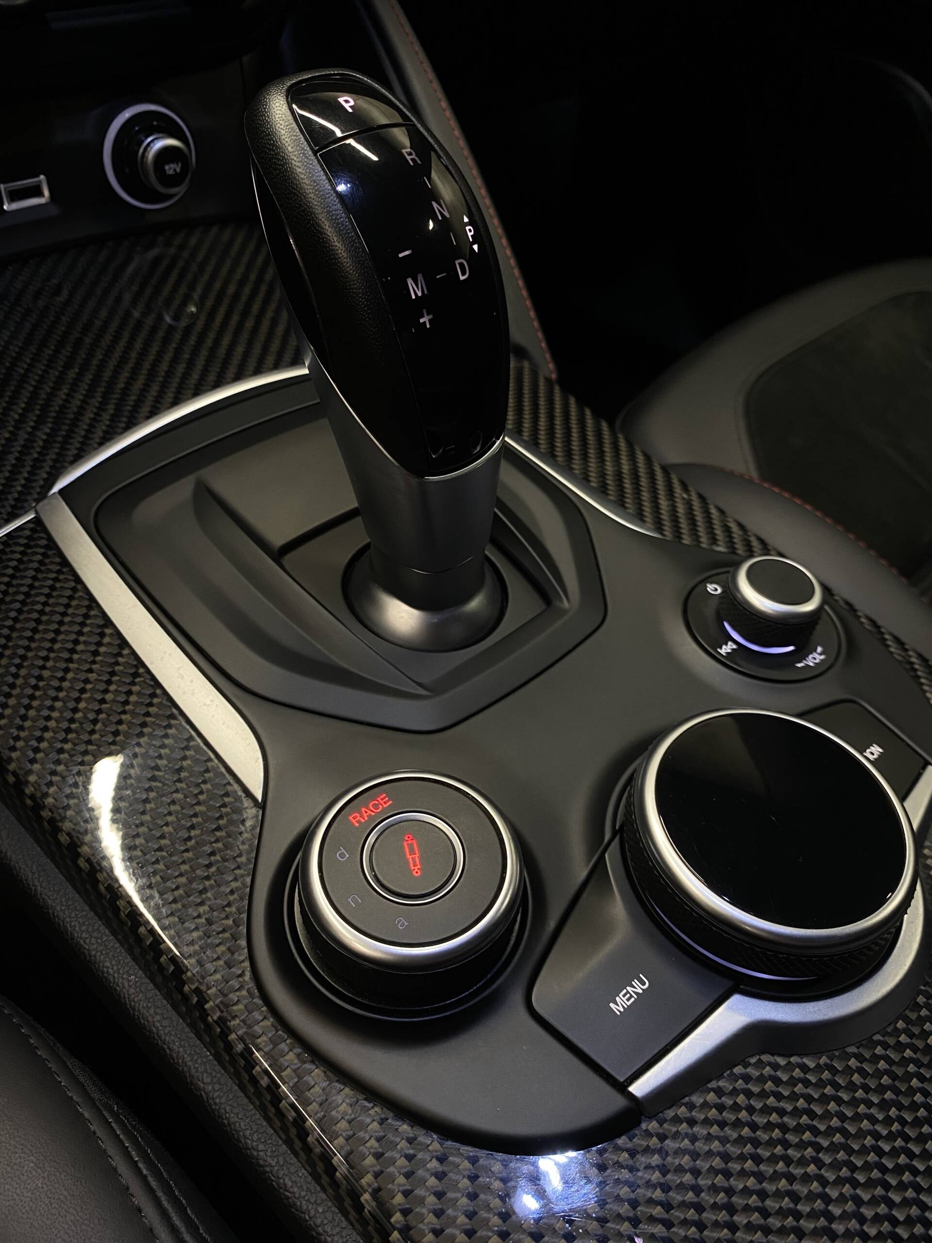 ALFA ROMEO STELVIO QV 510CV - Imagen 19