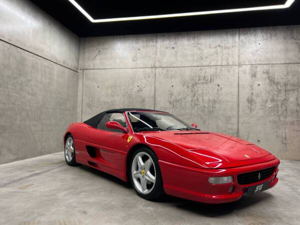 FERRARI F355 SPIDER