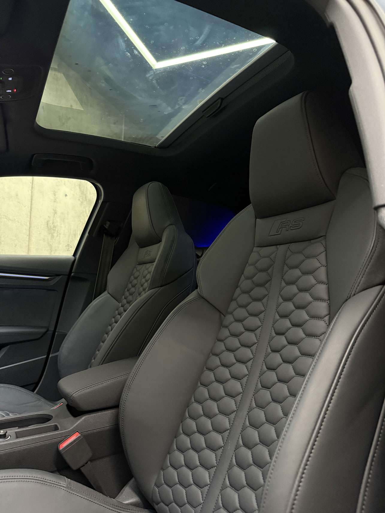 AUDI A3 RS3 Sportback TFSI quattro S tron - Imagen 7