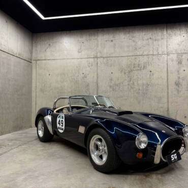 AC COBRA SOUTHERN ROADCRAFT SR V8