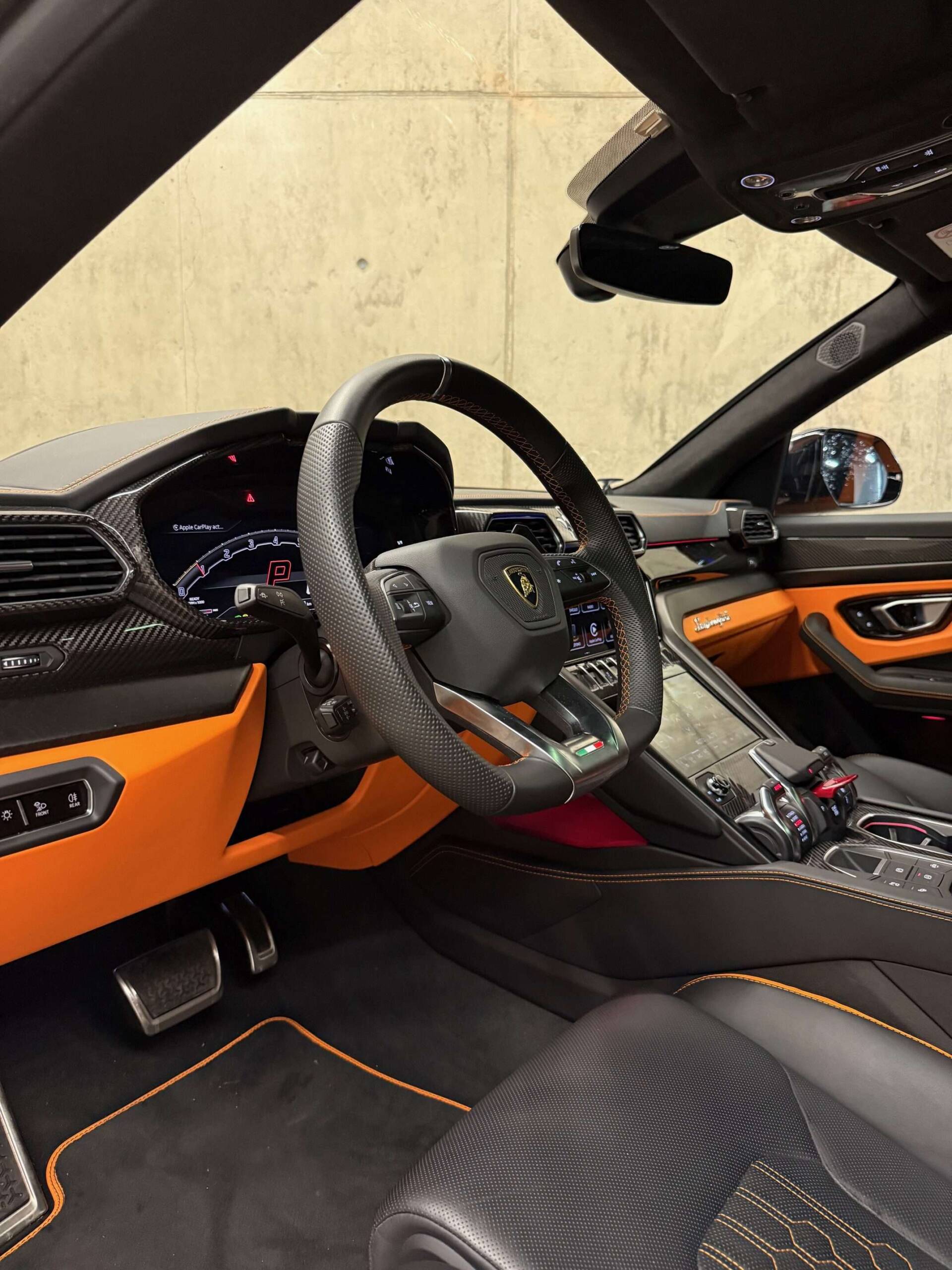 LAMBORGHINI URUS S - Imagen 6