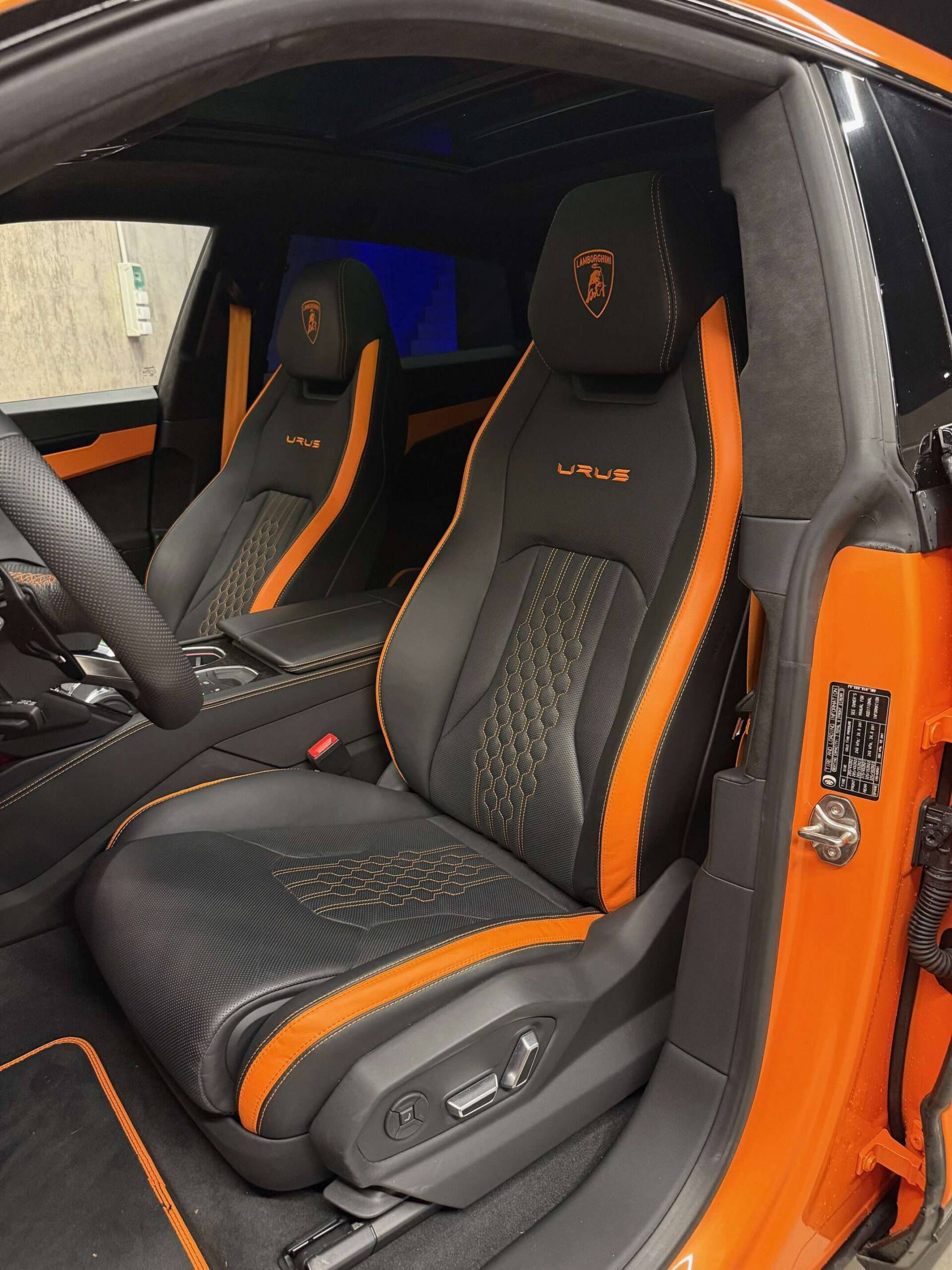 LAMBORGHINI URUS S - Imagen 8
